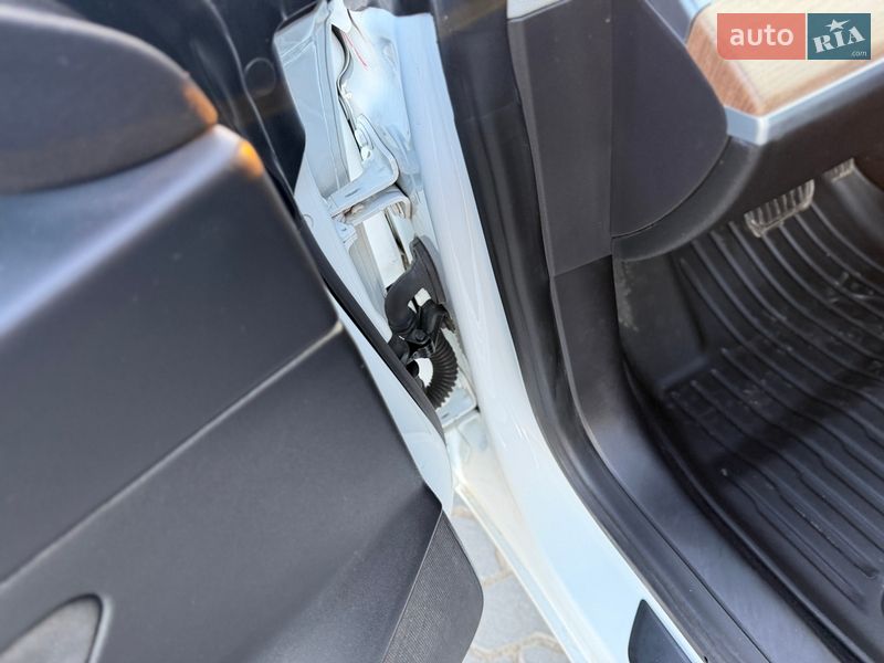 Седан Tesla Model 3 2021 в Коломые