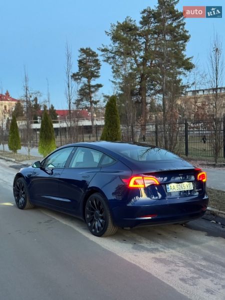 Седан Tesla Model 3 2021 в Києві