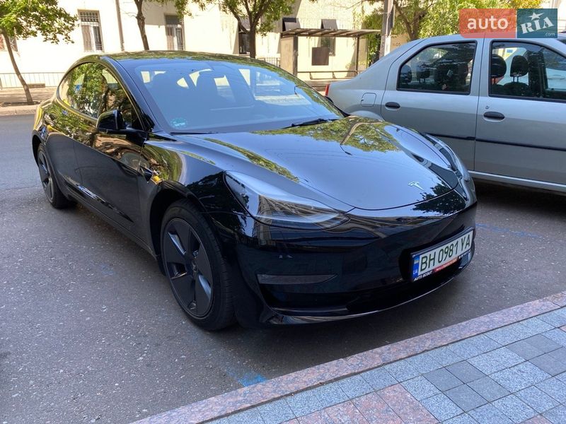 Седан Tesla Model 3 2021 в Одесі