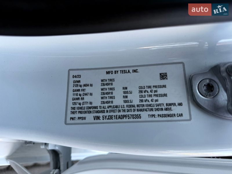 Седан Tesla Model 3 2023 в Киеве