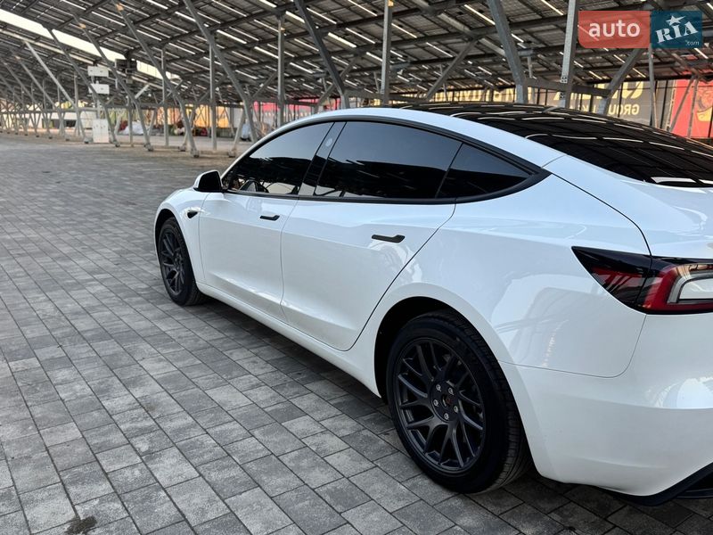 Седан Tesla Model 3 2024 в Львові фото 5 Седан Tesla Model 3 2024 в Львові