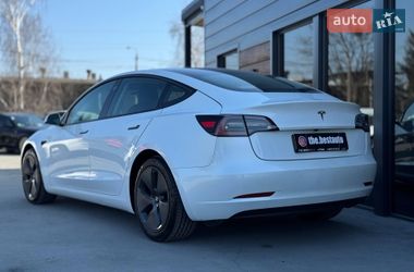 Седан Tesla Model 3 2021 в Ровно