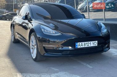 Седан Tesla Model 3 2019 в Киеве