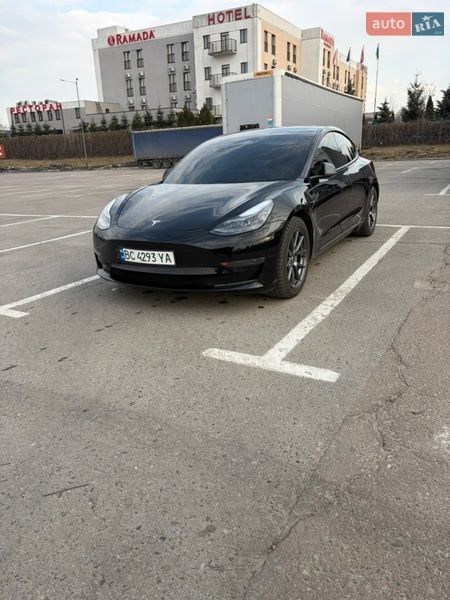 Седан Tesla Model 3 2021 в Львове фото 3 Седан Tesla Model 3 2021 в Львове