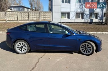 Седан Tesla Model 3 2022 в Киеве