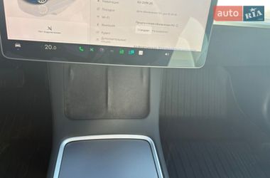 Седан Tesla Model 3 2022 в Киеве