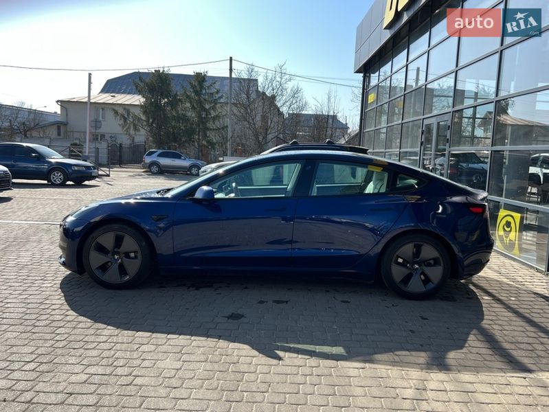 Седан Tesla Model 3 2020 в Ивано-Франковске