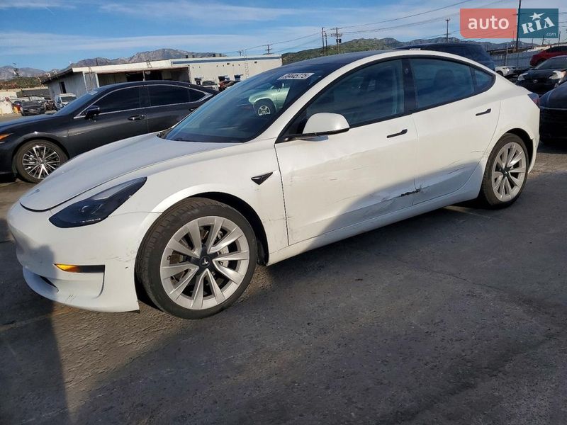 Tesla Model 3 2021