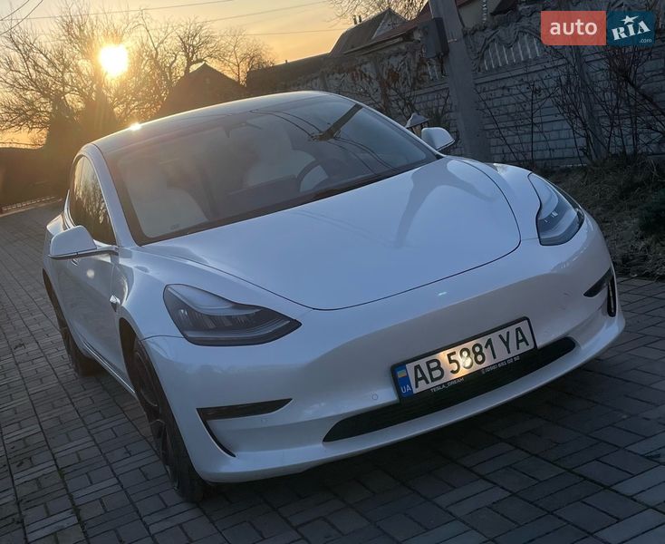 Седан Tesla Model 3 2019 в Житомирі фото 2 Седан Tesla Model 3 2019 в Житомирі
