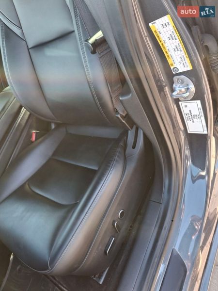 Седан Tesla Model 3 2022 в Ивано-Франковске