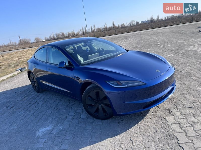 Седан Tesla Model 3 2024 в Борисполе