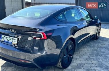 Седан Tesla Model 3 2024 в Стрые