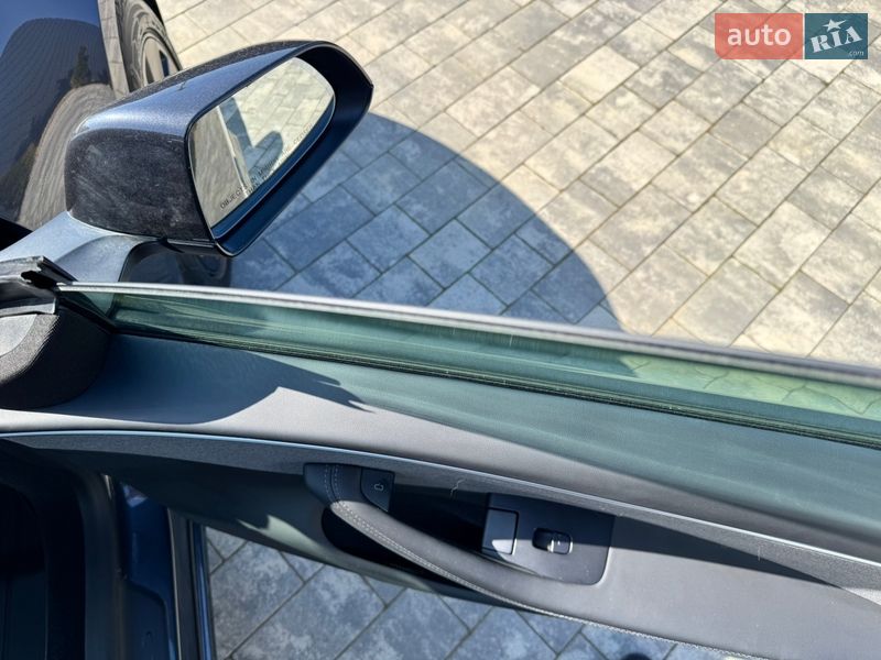 Седан Tesla Model 3 2024 в Стрые