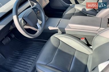 Седан Tesla Model 3 2024 в Стрые