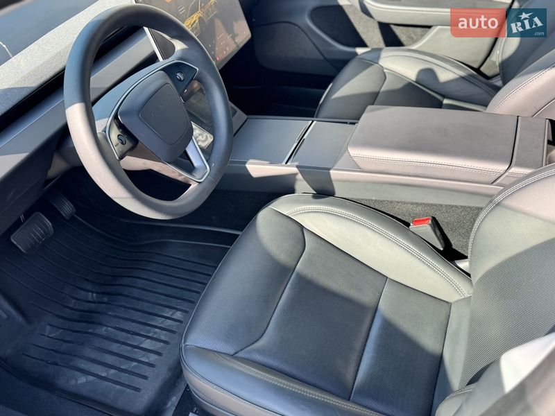 Седан Tesla Model 3 2024 в Стрые