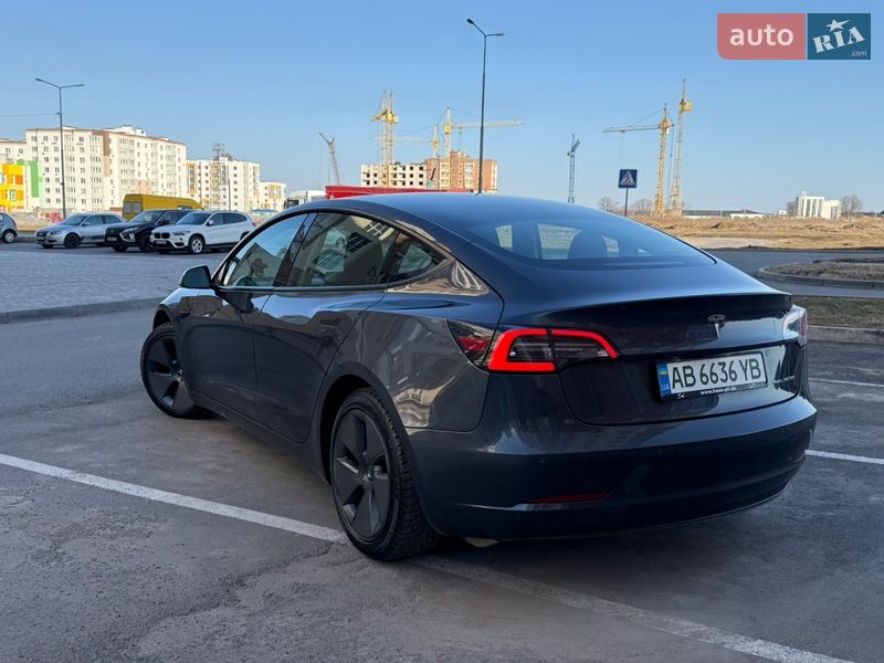 Седан Tesla Model 3 2021 в Виннице