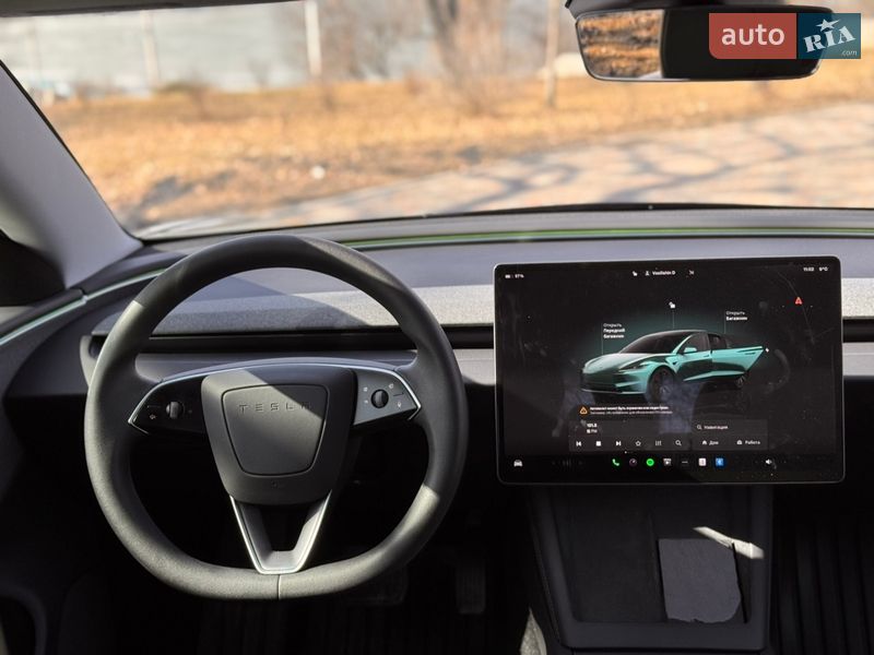 Седан Tesla Model 3 2024 в Кропивницькому