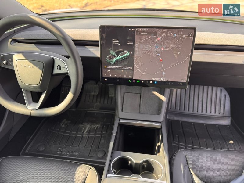 Седан Tesla Model 3 2024 в Кропивницькому