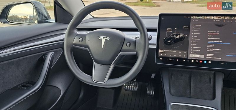 Седан Tesla Model 3 2022 в Львове