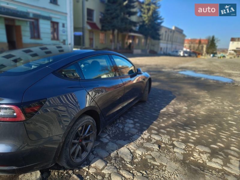 Седан Tesla Model 3 2021 в Кам'янець-Подільському