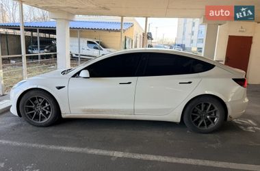 Седан Tesla Model 3 2021 в Харкові