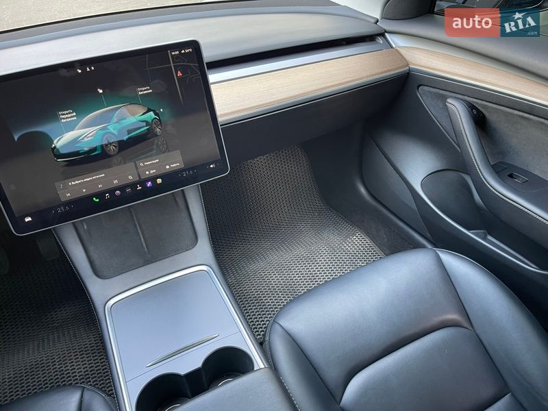 Седан Tesla Model 3 2022 в Львове фото 38 Седан Tesla Model 3 2022 в Львове