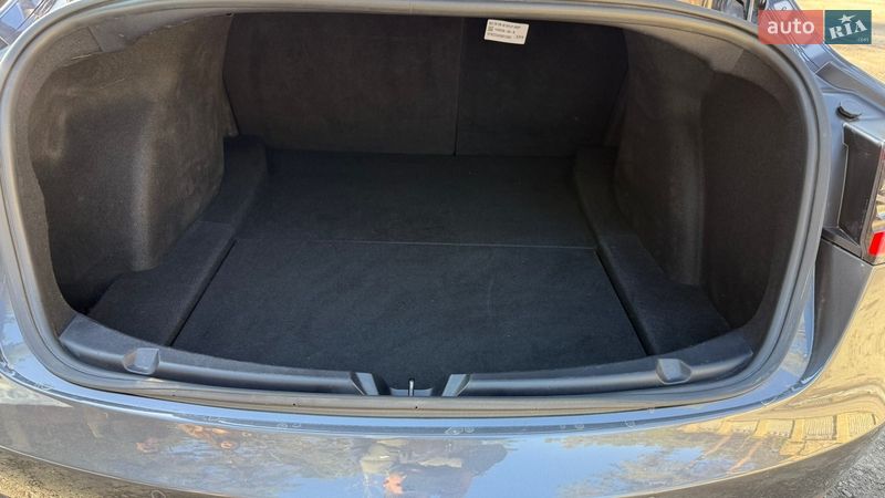 Седан Tesla Model 3 2022 в Обухове