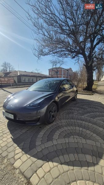 Седан Tesla Model 3 2023 в Кропивницькому