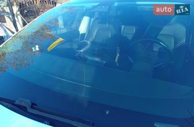 Седан Tesla Model 3 2019 в Киеве