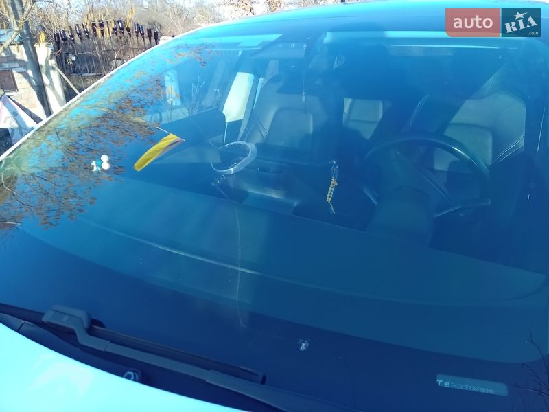 Седан Tesla Model 3 2019 в Киеве