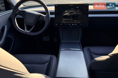 Седан Tesla Model 3 2024 в Виннице