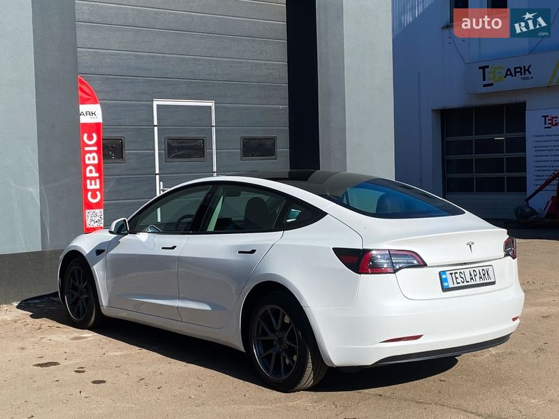 Седан Tesla Model 3 2023 в Киеве фото 8 Седан Tesla Model 3 2023 в Киеве