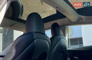 Седан Tesla Model 3 2023 в Киеве