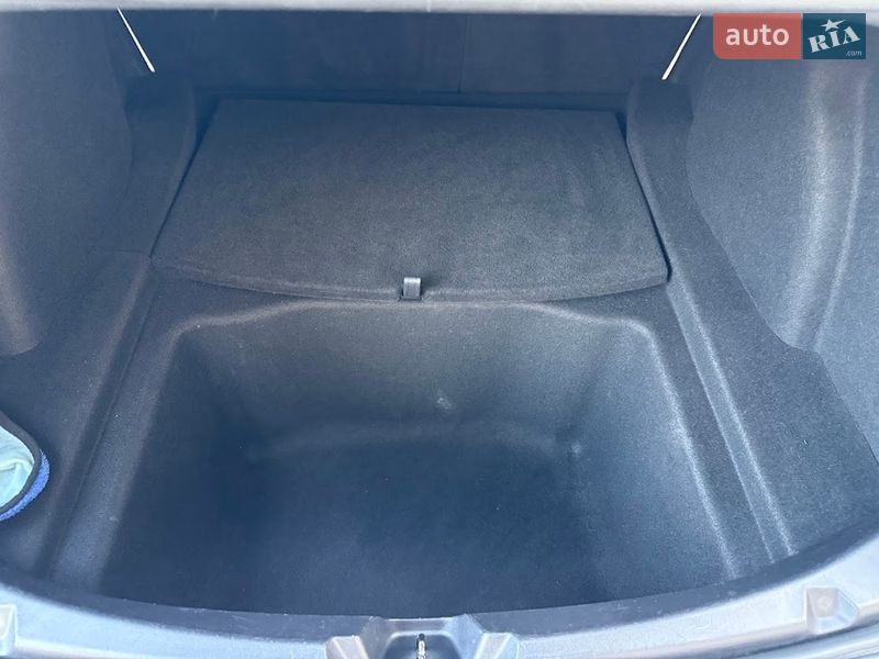 Седан Tesla Model 3 2020 в Ковелі