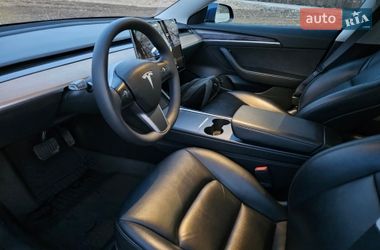 Седан Tesla Model 3 2022 в Львове