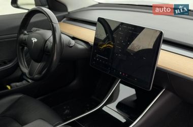 Седан Tesla Model 3 2018 в Киеве