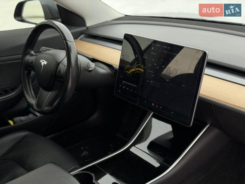 Седан Tesla Model 3 2018 в Киеве фото 11 Седан Tesla Model 3 2018 в Киеве