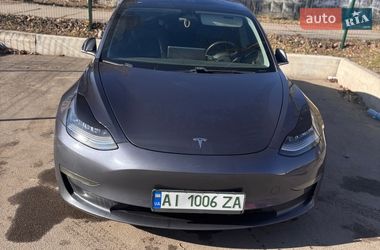 Седан Tesla Model 3 2019 в Киеве