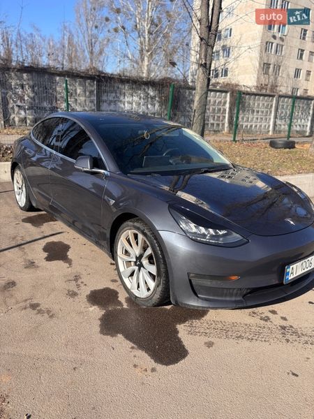 Седан Tesla Model 3 2019 в Києві