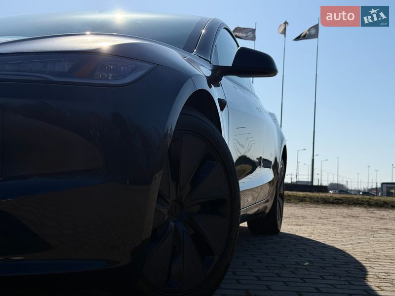 Седан Tesla Model 3 2025 в Львове фото 5 Седан Tesla Model 3 2025 в Львове