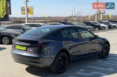 Седан Tesla Model 3 2023 в Львове