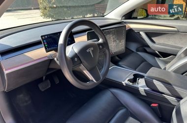 Седан Tesla Model 3 2021 в Виннице