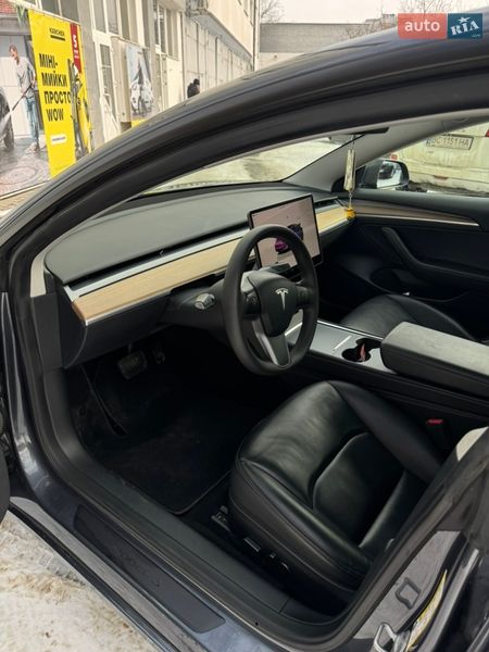 Седан Tesla Model 3 2023 в Львове фото 16 Седан Tesla Model 3 2023 в Львове