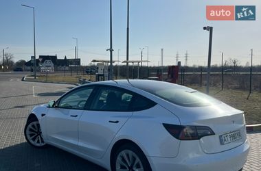 Седан Tesla Model 3 2022 в Ивано-Франковске