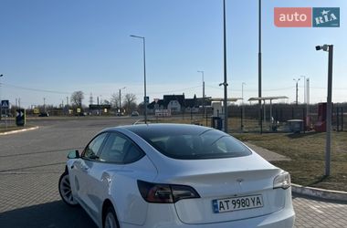 Седан Tesla Model 3 2022 в Ивано-Франковске