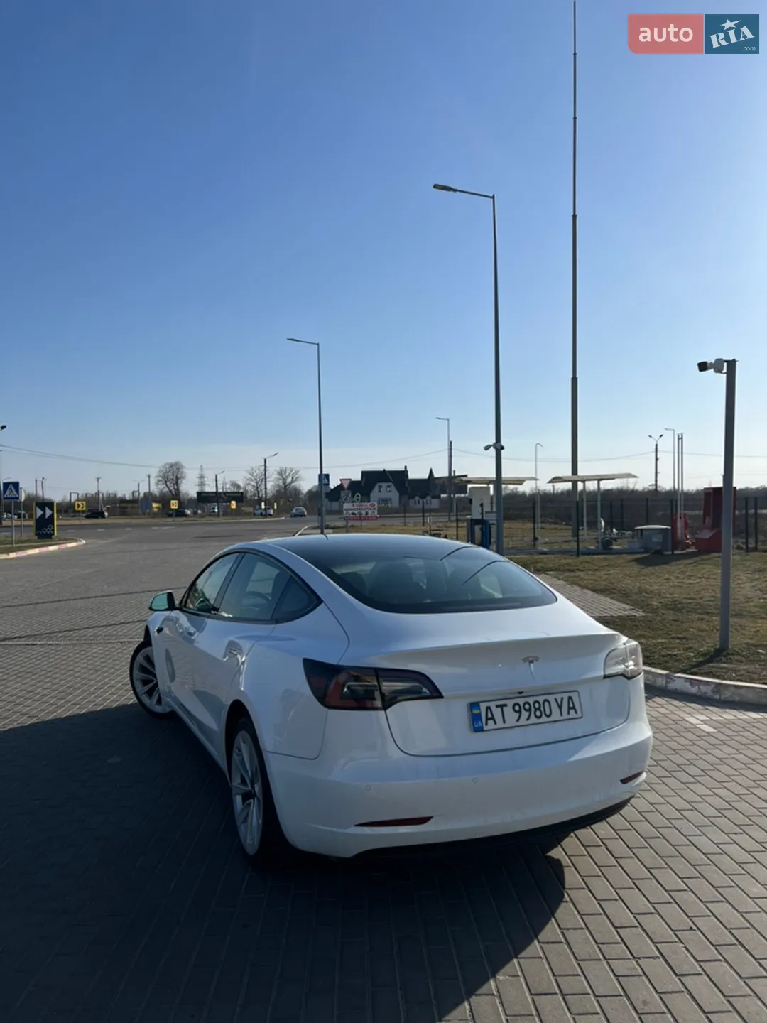 2022 Tesla Model 3 - мініатюра 8