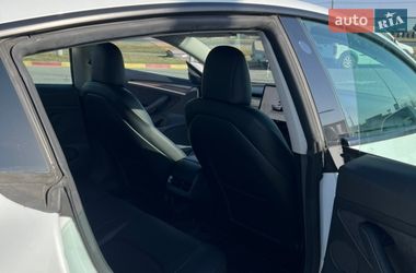 Седан Tesla Model 3 2022 в Ивано-Франковске