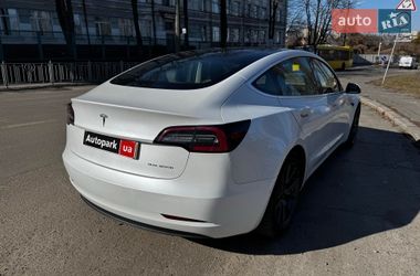 Седан Tesla Model 3 2020 в Киеве
