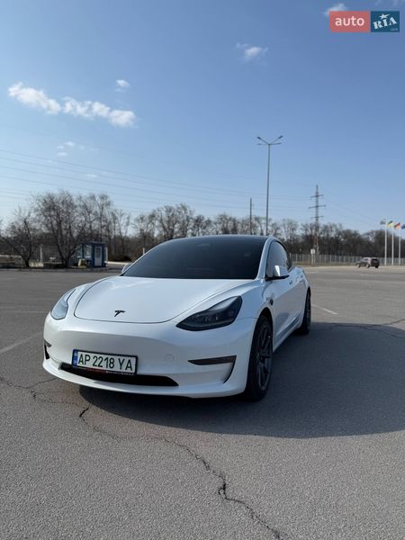Седан Tesla Model 3 2021 в Запоріжжі