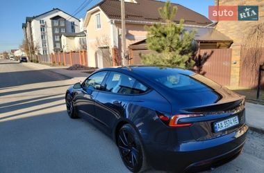 Седан Tesla Model 3 2024 в Києві